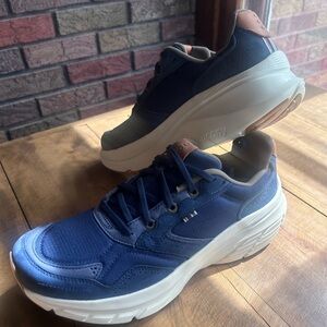 Saucony Guide Metro - Brand new - Never worn!